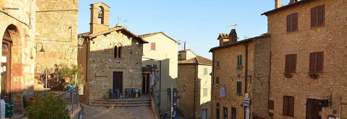 Casale Marittimo-Centro storico. Chiesa di S.Sebastiano